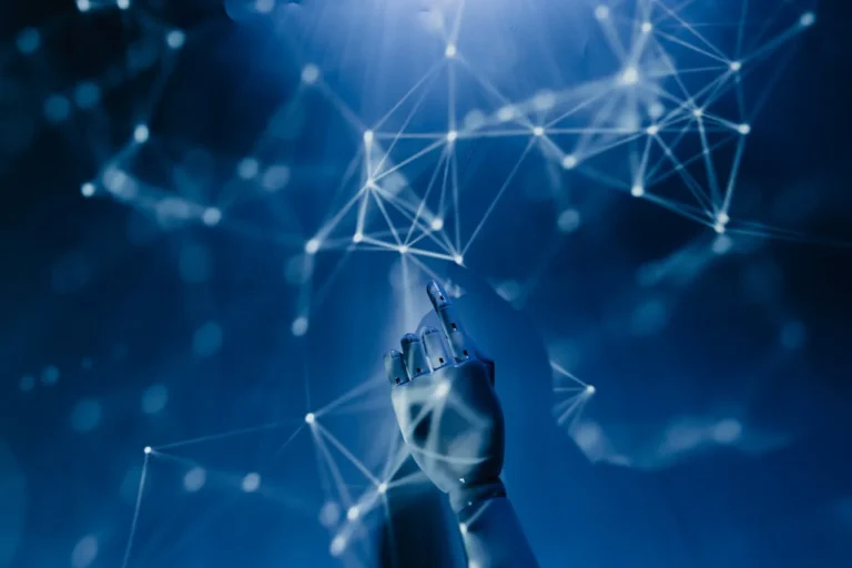 University of Phoenix Publishes White Paper on Aligning AI
